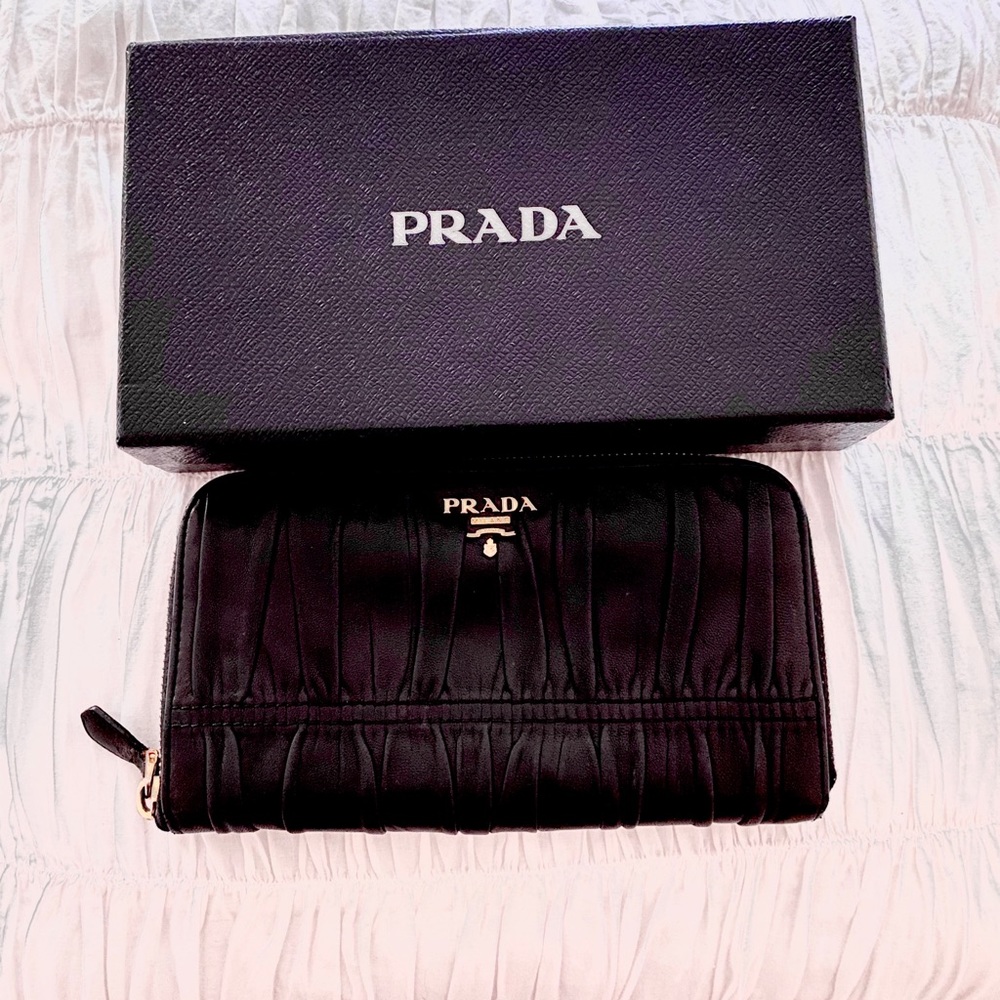 Prada wallet
